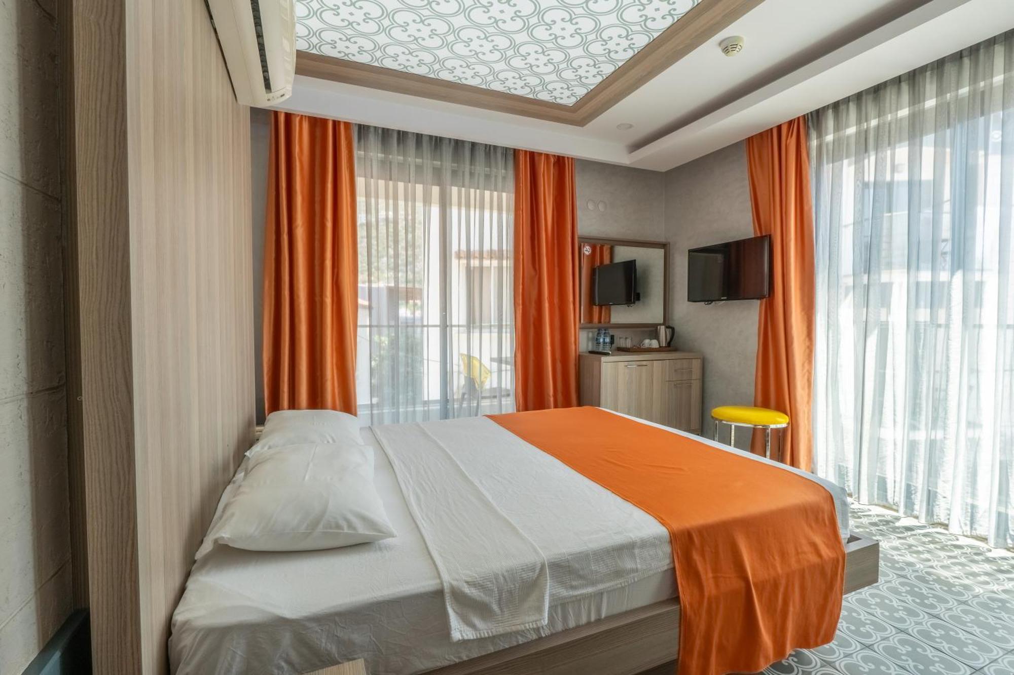 Erdem City Hotel Каш Экстерьер фото