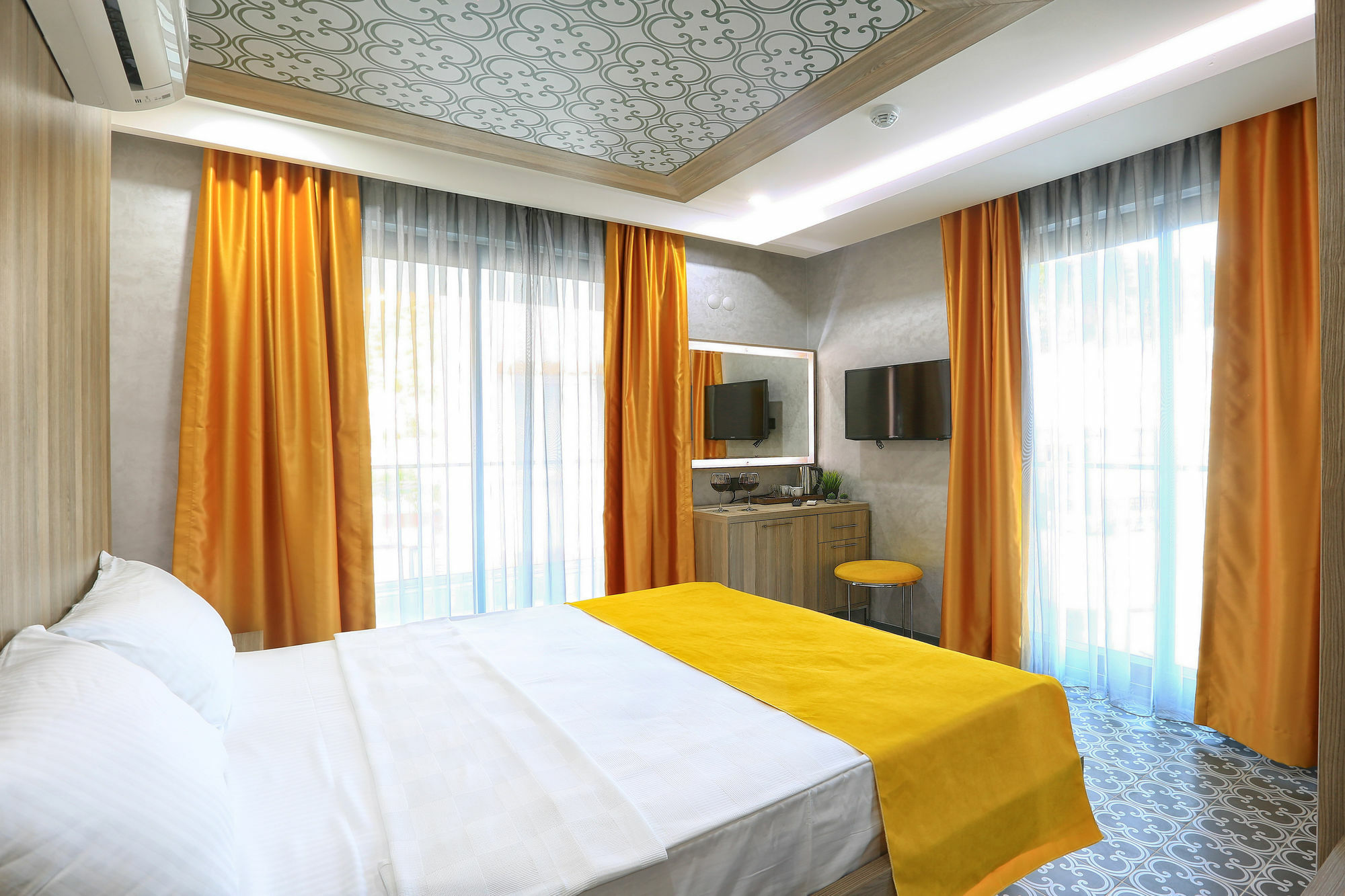 Erdem City Hotel Каш Экстерьер фото